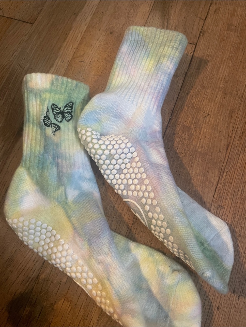Tie-Dye Grip Crew Barre Socks with Butterfly Embroidery - Pastel Multi